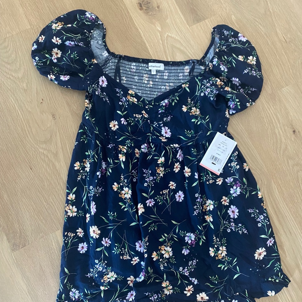 Maternity Top - M - NEW!
